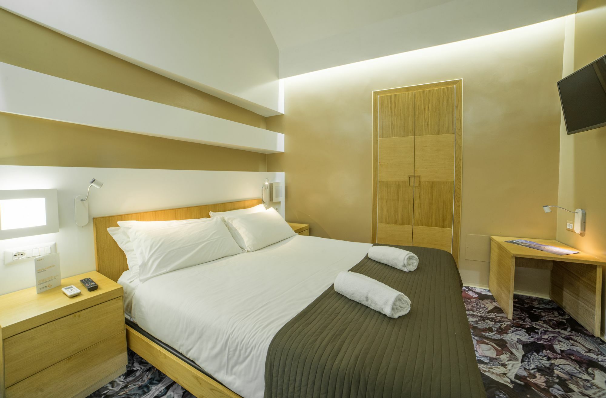 Chiaia 197 Deluxe Residence Naples Extérieur photo